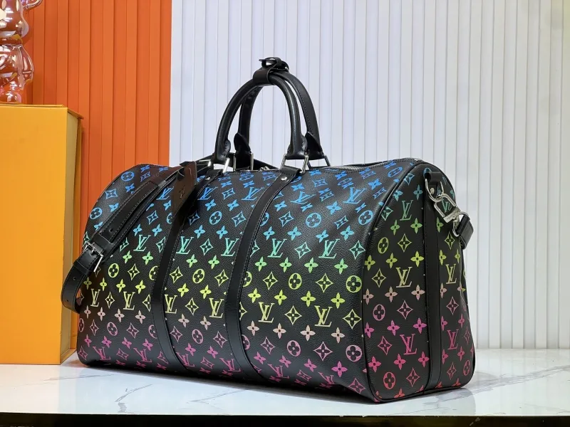 LV Travel Bags-212 - Image 3