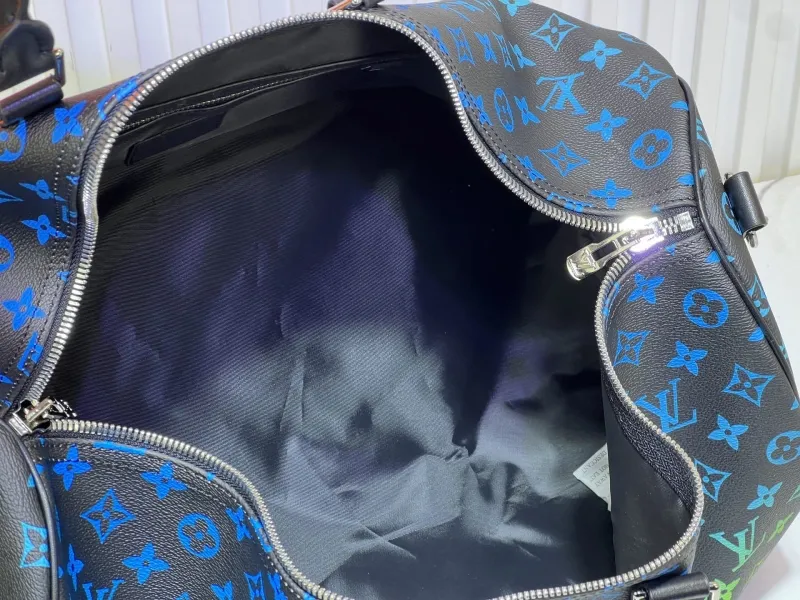 LV Travel Bags-212 - Image 8