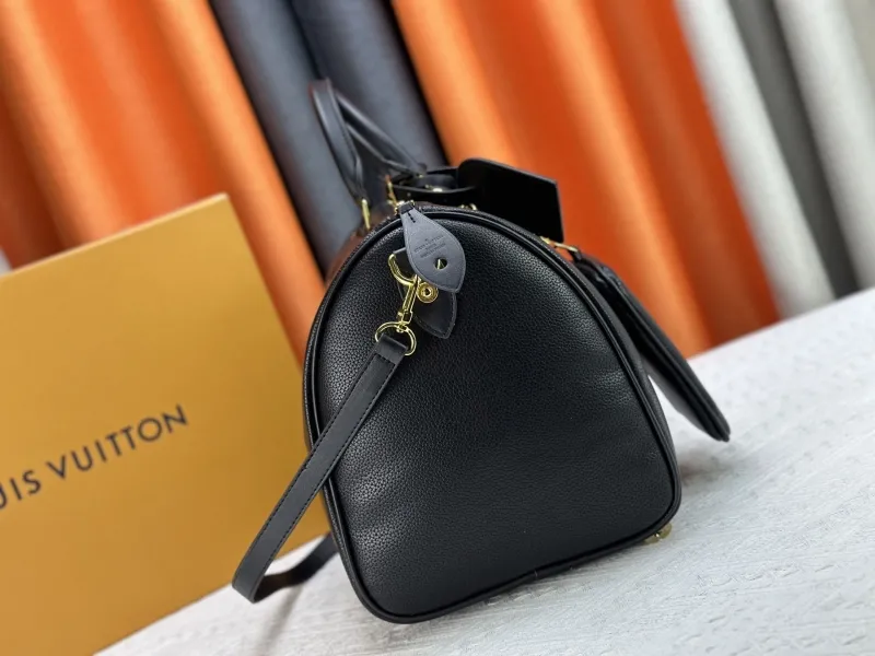 LV Travel Bags-218 - Image 3