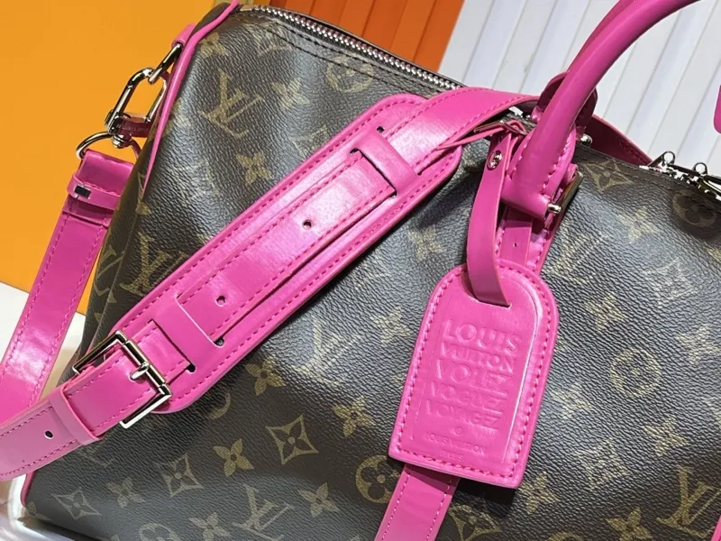 LV Travel Bags-220 - Image 4