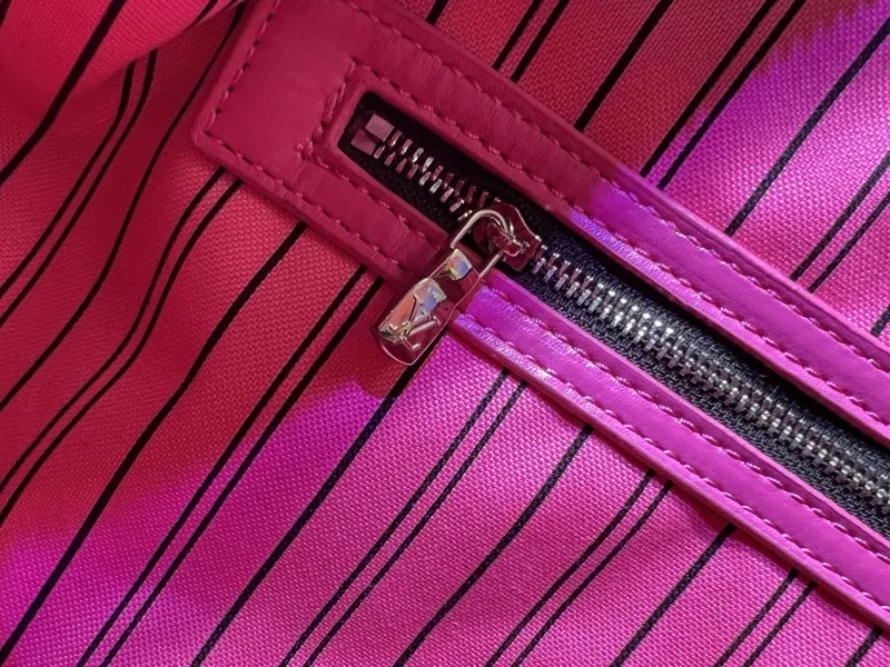 LV Travel Bags-220 - Image 9