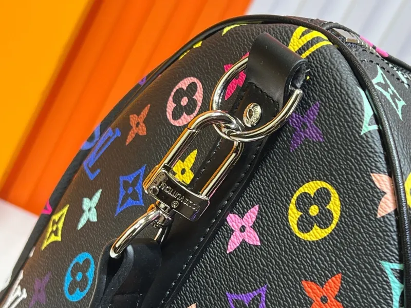 LV Travel Bags-222 - Image 5