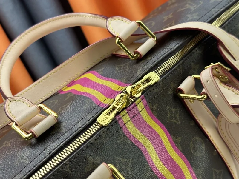 LV Travel Bags-224 - Image 6