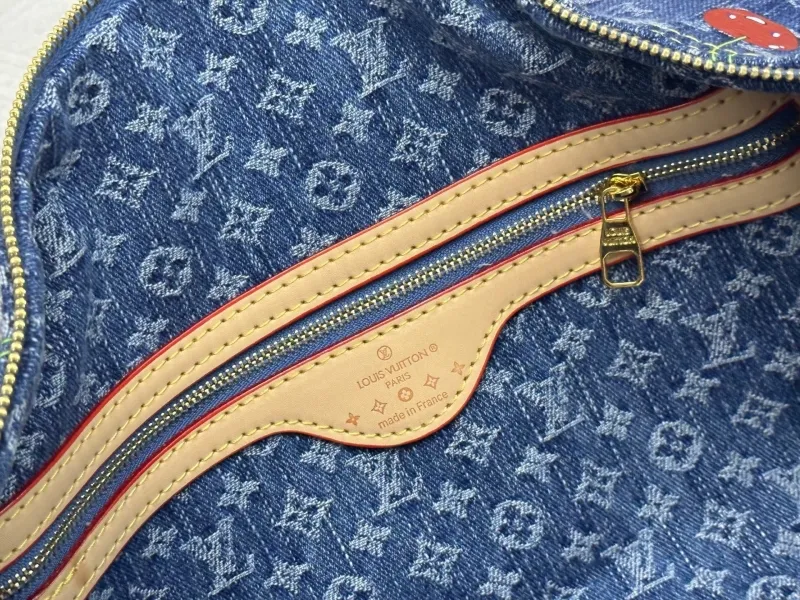 LV Travel Bags-225 - Image 8