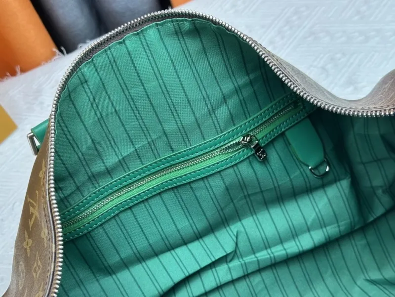 LV Travel Bags-227 - Image 8