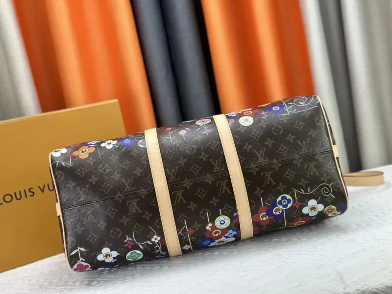 LV Travel Bags-233 - Image 5
