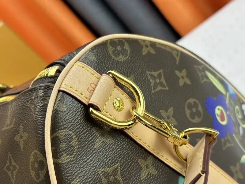 LV Travel Bags-233 - Image 6