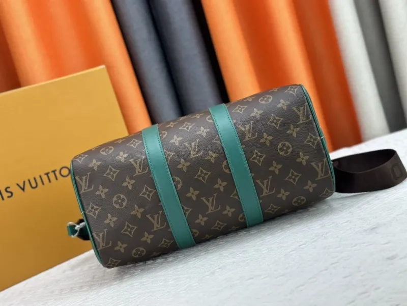 LV Travel Bags-237 - Image 5