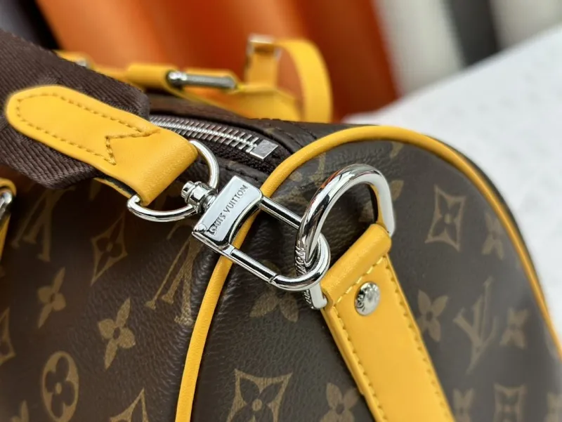 LV Travel Bags-238 - Image 7