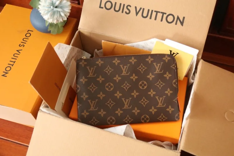 LV Clutch Bags-5
