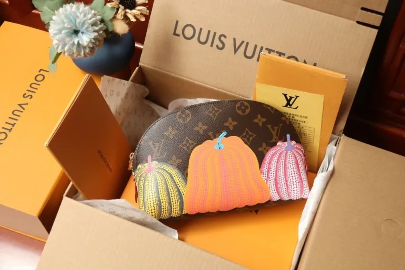 LV Clutch Bags-9