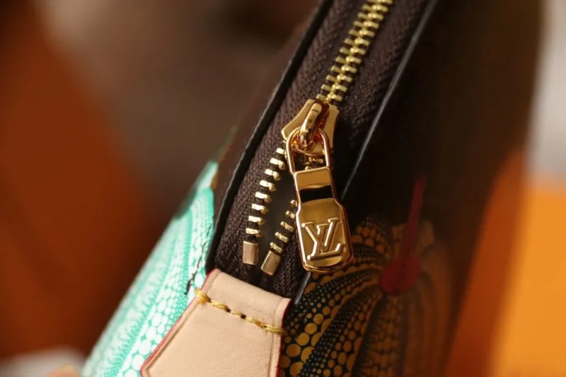 LV Clutch Bags-9 - Image 4