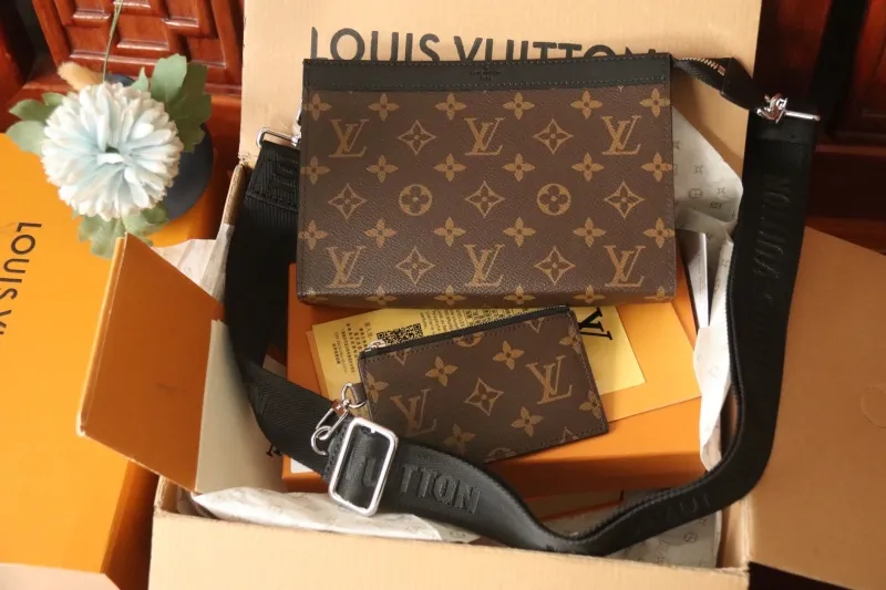 Alternative view of LV Clutch Bags-16