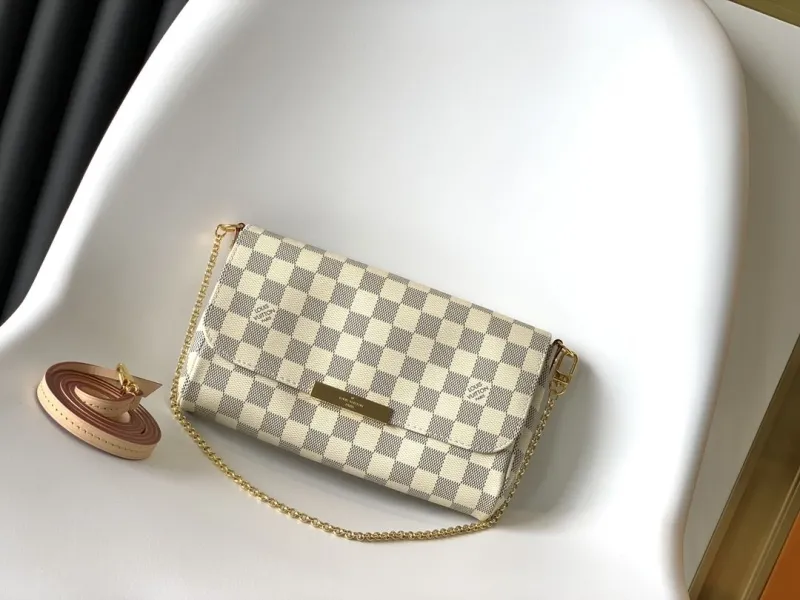 LV Clutch Bags-18