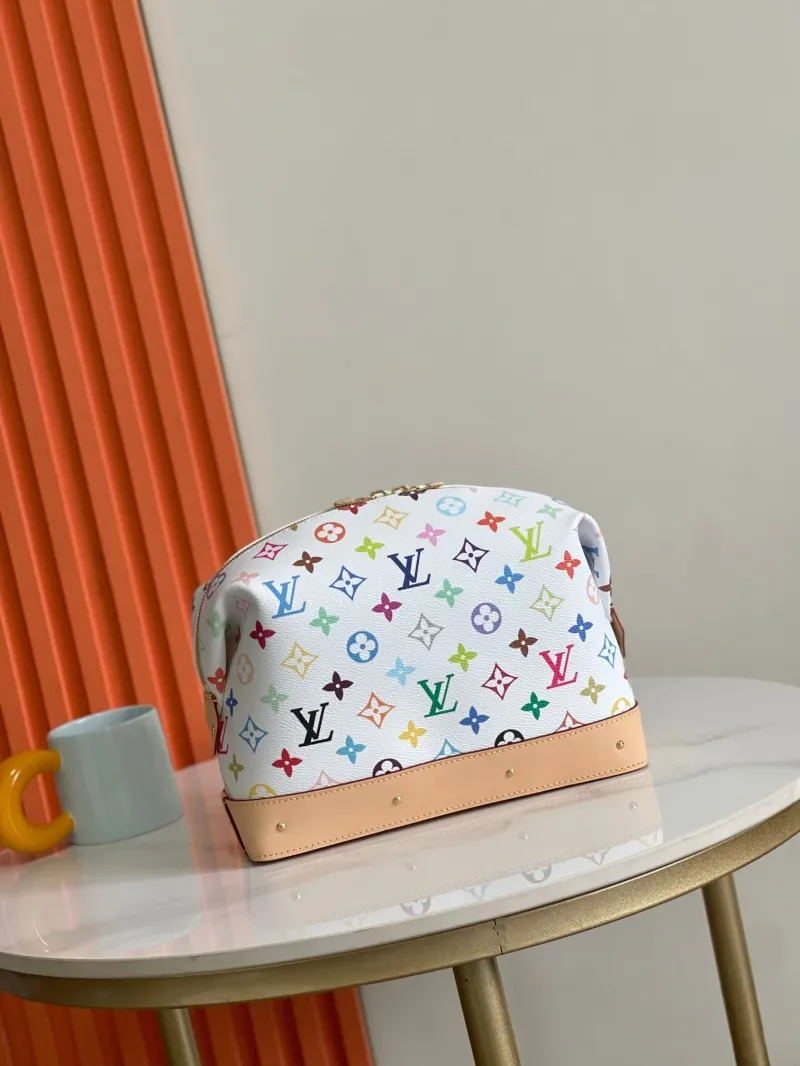 Alternative view of LV Clutch Bags-20