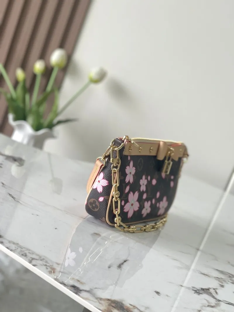 Alternative view of LV Clutch Bags-24