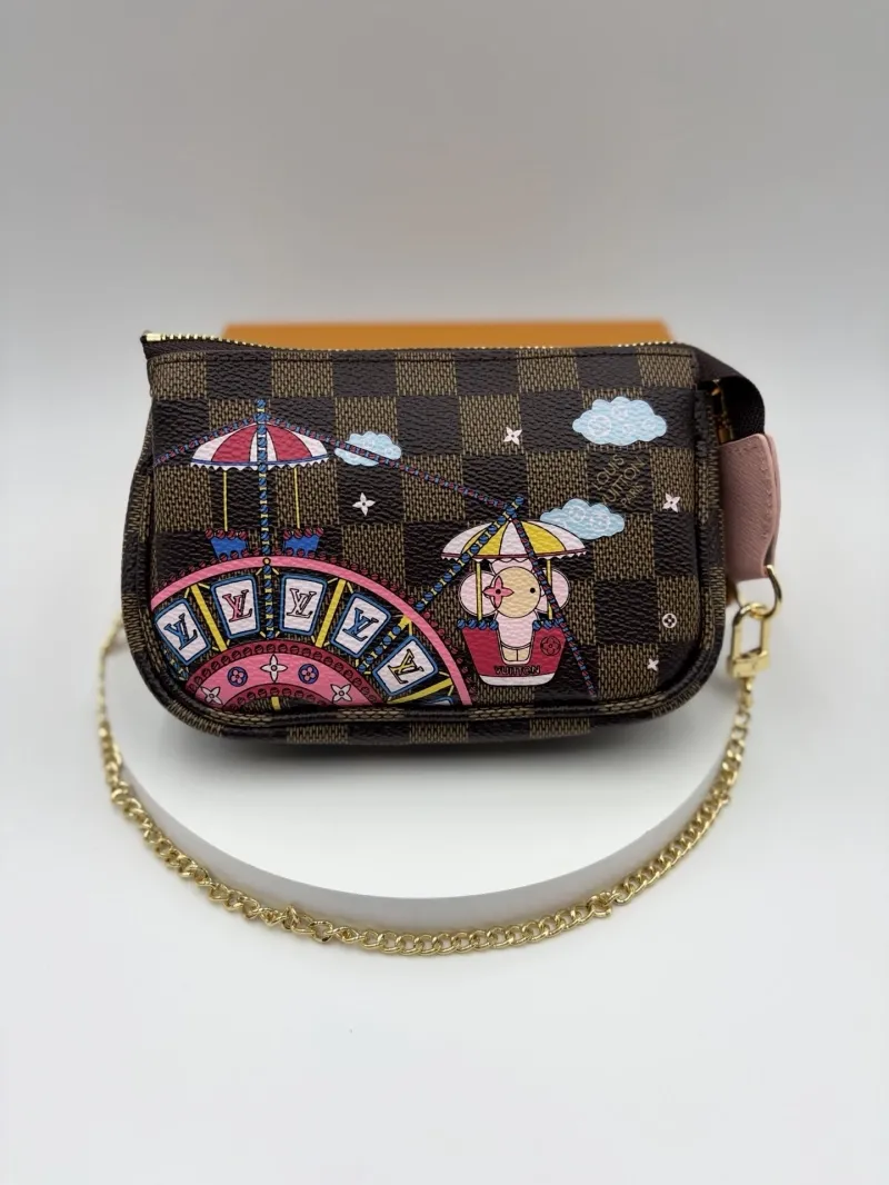 Alternative view of LV Clutch Bags-29