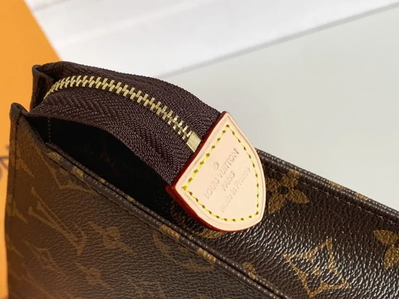 LV Clutch Bags-39 - Image 8