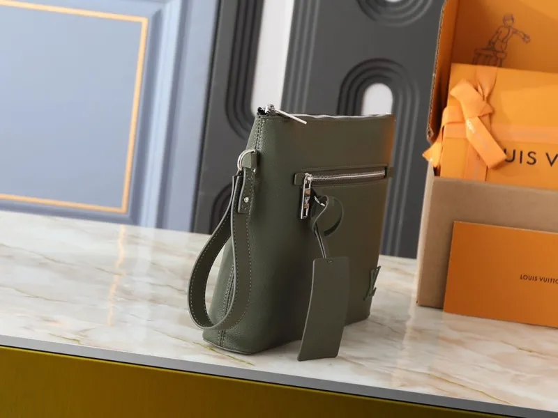 Alternative view of LV Clutch Bags-52