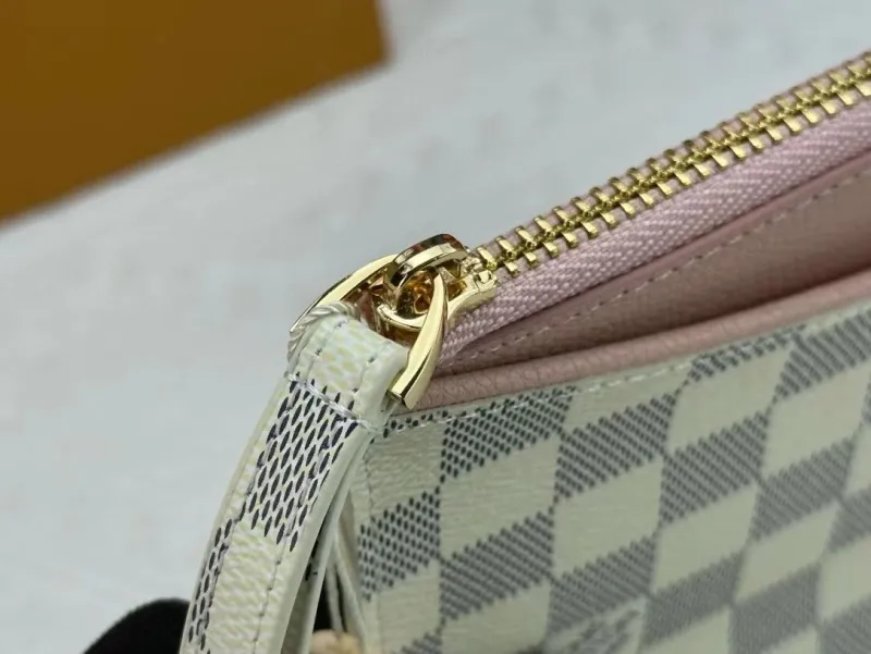 LV Clutch Bags-100 - Image 7