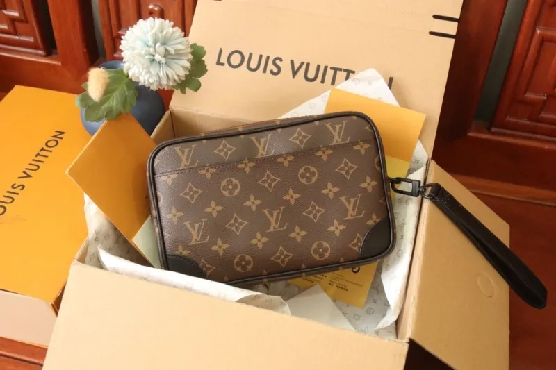 Alternative view of LV Clutch Bags-102