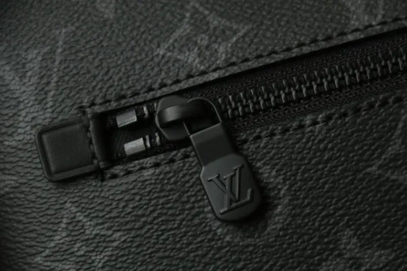 LV Clutch Bags-105 - Image 4