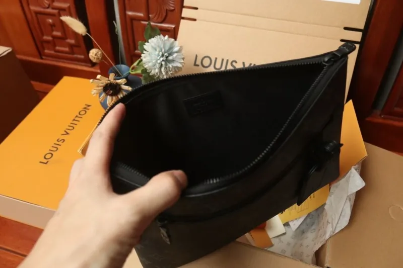 LV Clutch Bags-105 - Image 7