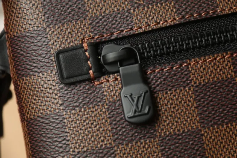 LV Clutch Bags-107 - Image 3