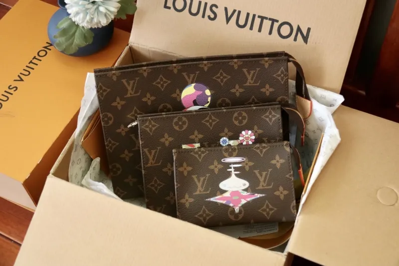 LV Clutch Bags-115