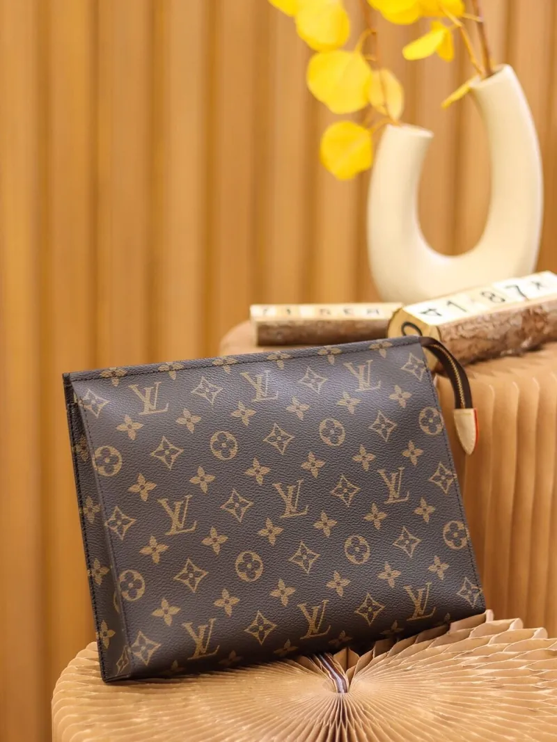 Alternative view of LV Clutch Bags-138