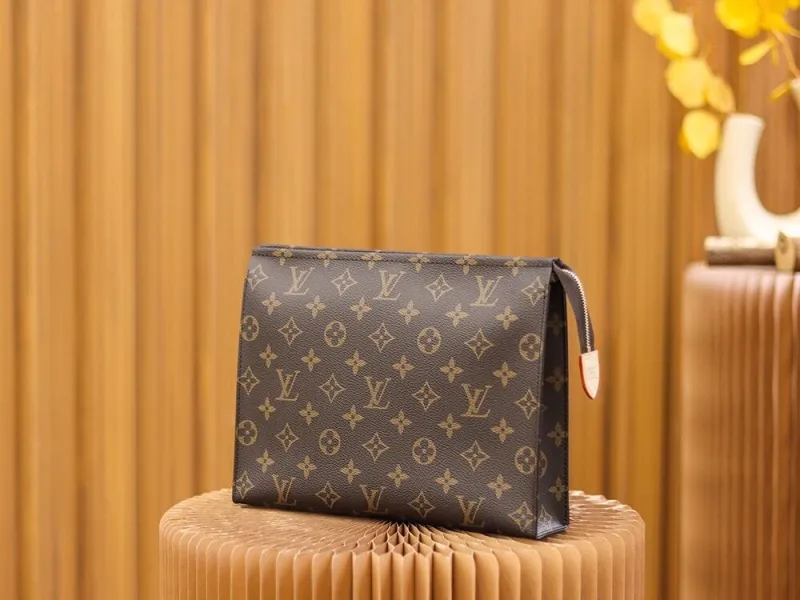 LV Clutch Bags-138 - Image 9