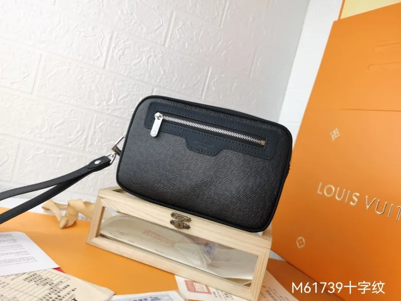 LV Clutch Bags-151