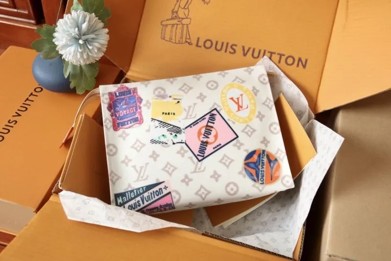 LV Clutch Bags-172
