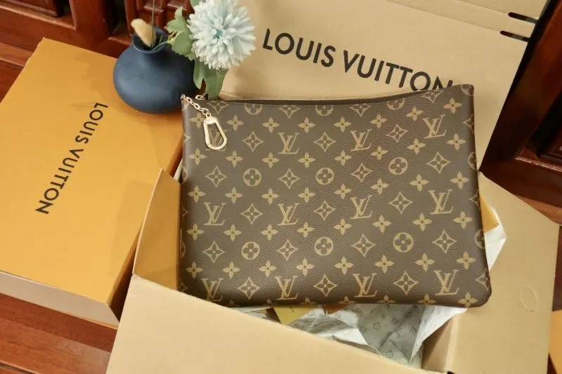 LV Clutch Bags-174