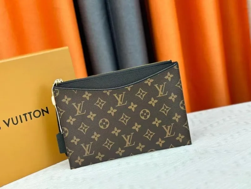 LV Clutch Bags-177