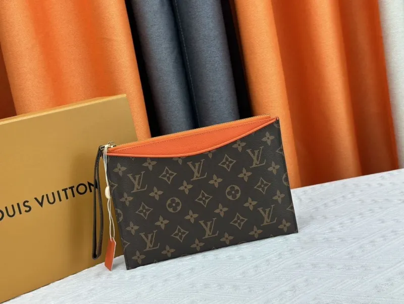 LV Clutch Bags-185