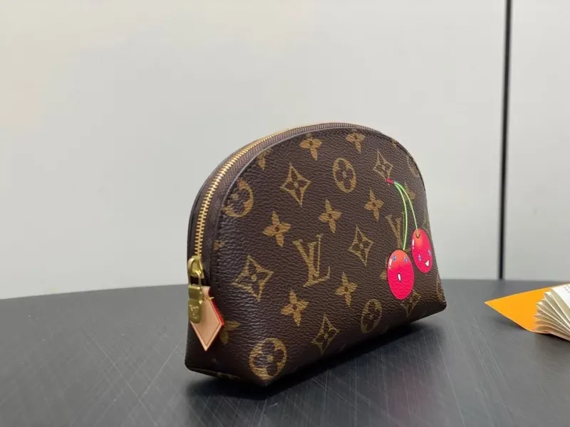 Alternative view of LV Clutch Bags-187