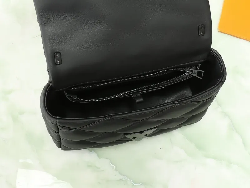 Alternative view of LV Twist Denim Bags-37