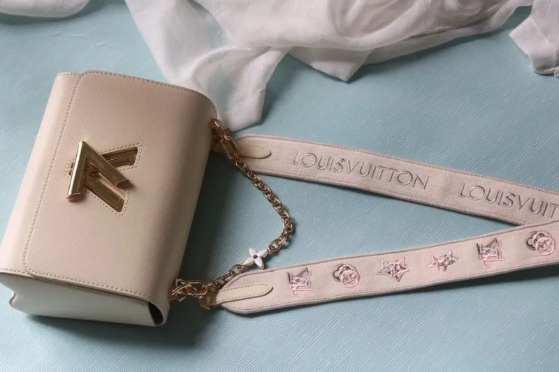 Alternative view of LV Twist Denim Bags-109