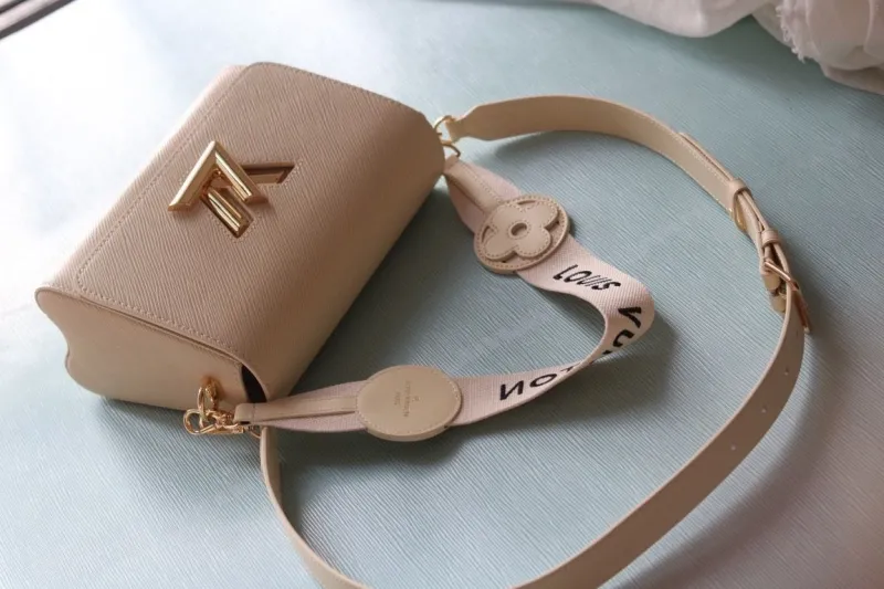 Alternative view of LV Twist Denim Bags-114
