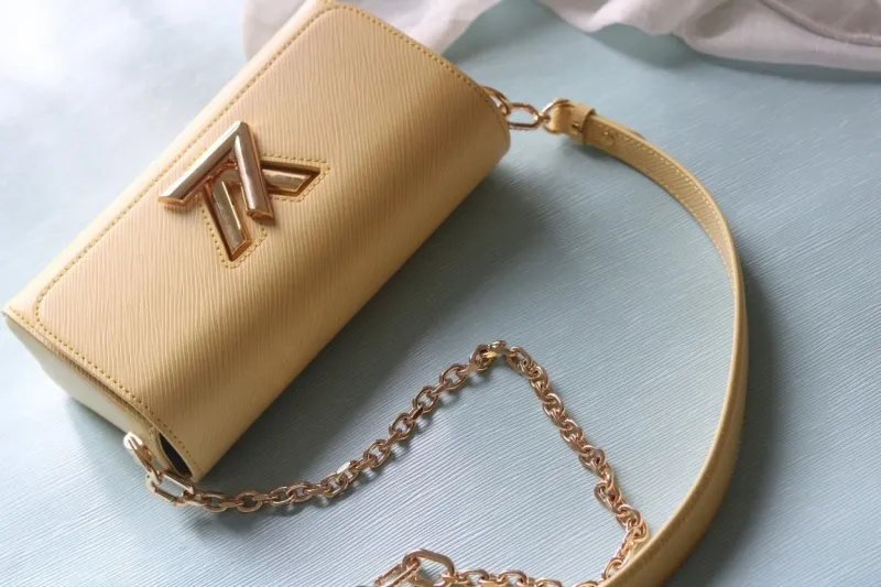 Alternative view of LV Twist Denim Bags-138