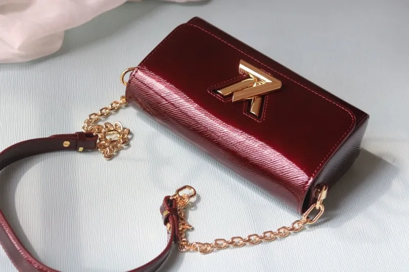 Alternative view of LV Twist Denim Bags-142
