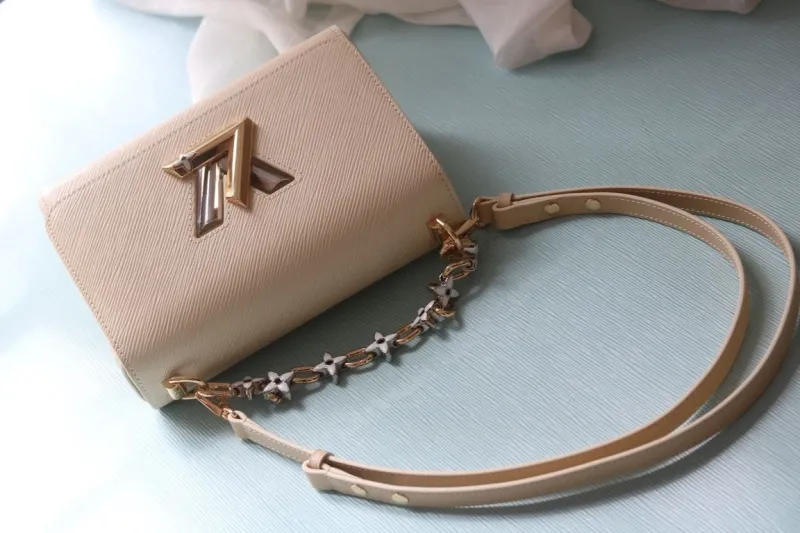 Alternative view of LV Twist Denim Bags-148