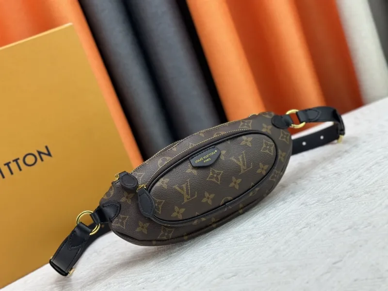 Alternative view of LV Waist & Chest Packs-4