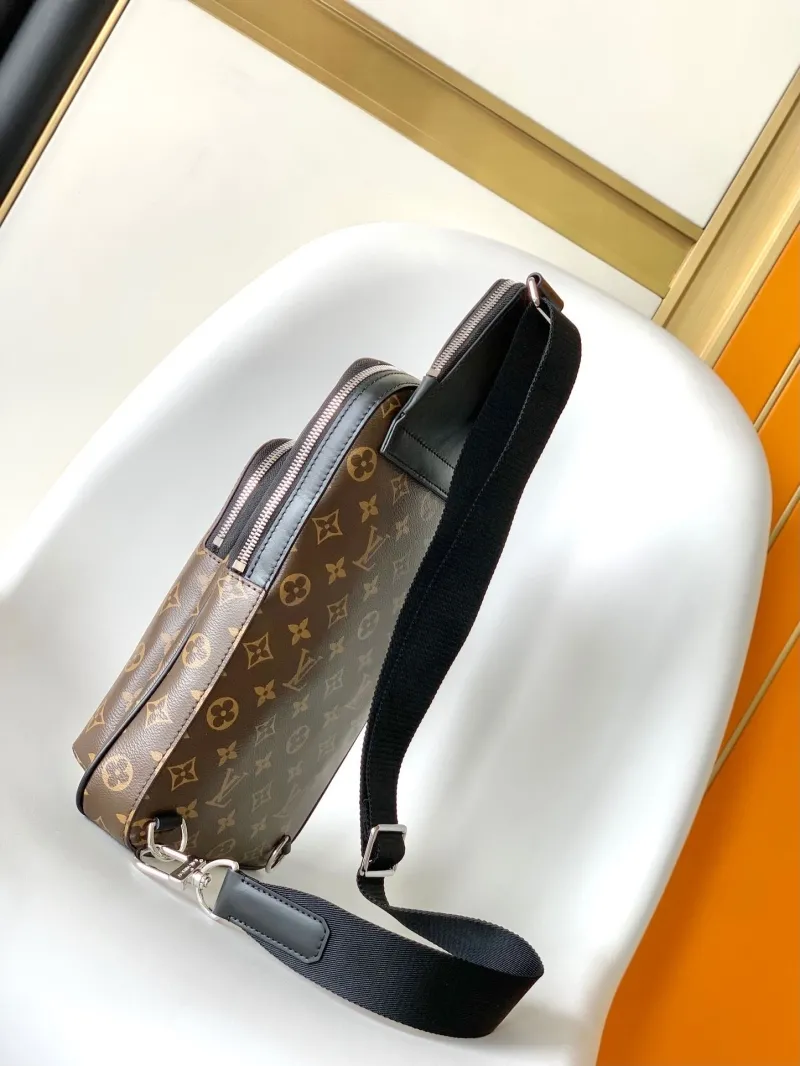 Alternative view of LV Waist & Chest Packs-10