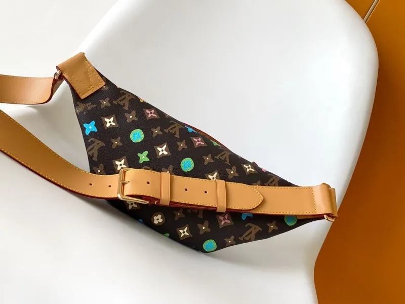 Alternative view of LV Waist & Chest Packs-15
