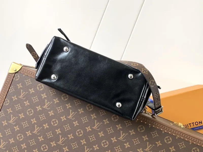 LV Waist & Chest Packs-32 - Image 4