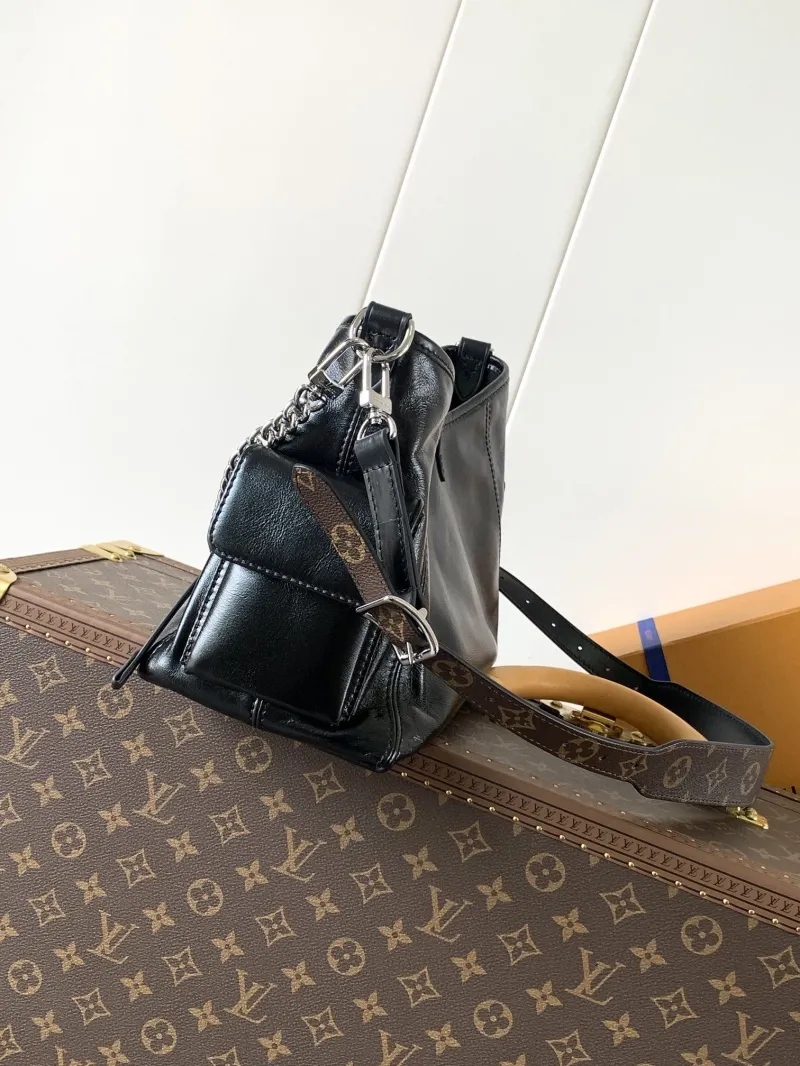 Alternative view of LV Waist & Chest Packs-62
