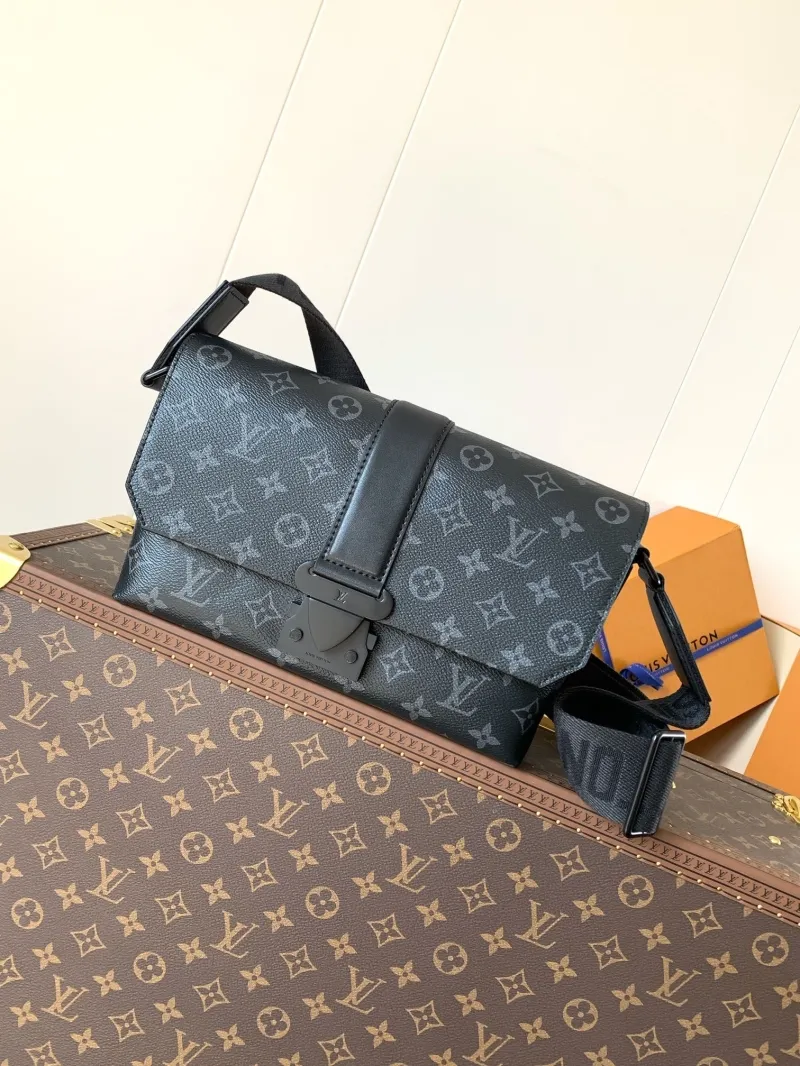 LV Waist & Chest Packs-70