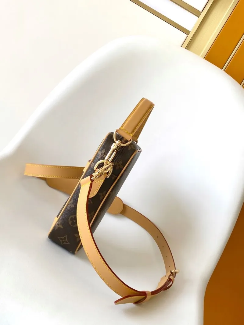 Alternative view of LV Waist & Chest Packs-72
